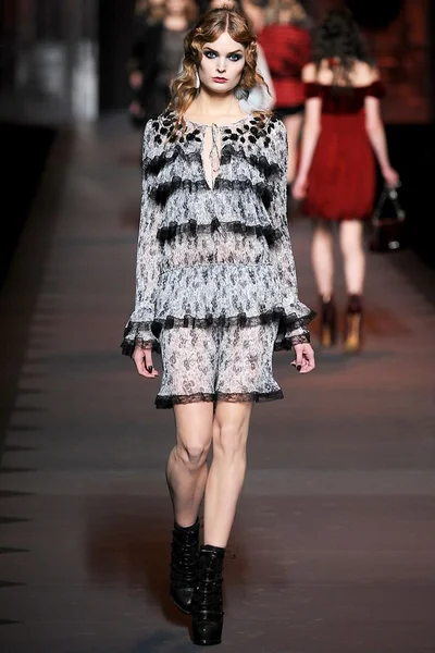 Look 37